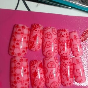 Romantic Heart Patterned Press-On Nails